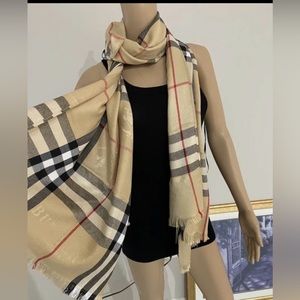 Luxury scarf